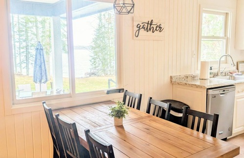 Pennington Cabin | Lake front Cabin: Modern, Comfortable, Secluded. Great fishing & boating.