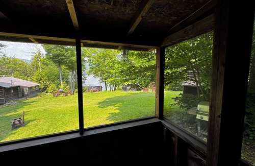Moriah Center Cabin | Lake Front Cabin with free WiFi - Adirondacks High Peaks Region - Lake Placid