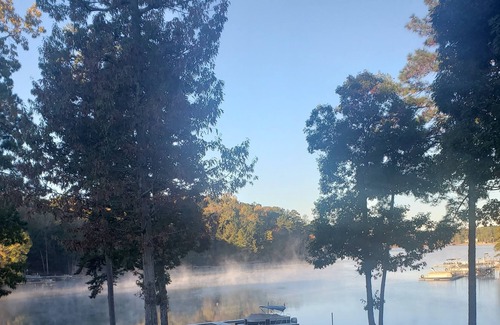 Dadeville Condo | Lake front condo with boat slip and Kayaks Dadeville Alabama Lake Martin