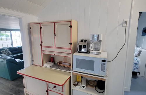 Port Stanley Cottage | Lake Front Cottages on Private Beach in Port Stanley