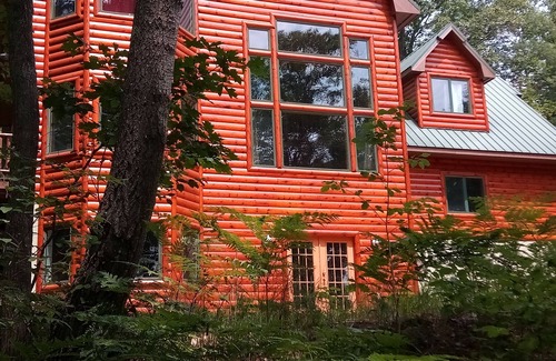 Elmira House | Lake front Custom Log home .Kayaks Loons Bald eagles fox & turkeys included.