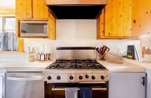 Bass Lake House | Lake Front Home in Bass Lake - Hot Tub, Private Marina and Dock, Fire Pit