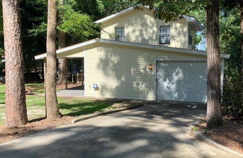 Fort Gaines House | Lake front home w/gorgeous sunsets from dock for families or fishing groups!
