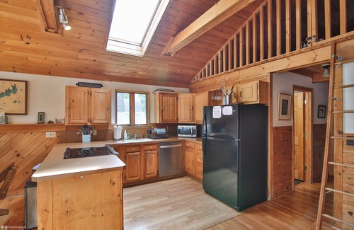 Hawley House | LAKE FRONT Home with Private Dock