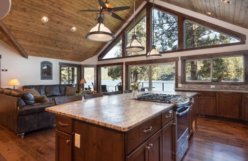 Prineville House | Lake Front House with Amazing View Near Bend Oregon