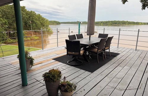 Checotah House | Lake Front House with Private Dock and boat rental available! Lake Eufala