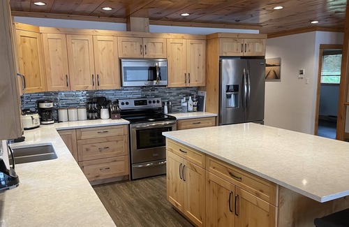 Squilax House | Lake Front Retreat on Indigo Bay