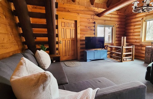 Beaver Dam Cabin | Lake Front