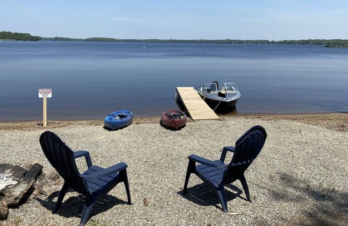 Glenburn House | LAKE FRONT