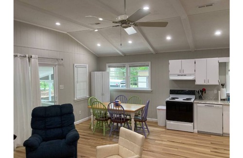 Macon House | Lake Gaston, Dock/Boat Slip, Private Ramp, Fishing, Renovated, NEW LISTING