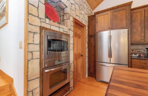 Henrico House | Lake Gaston's Million Dollar Baby!nEpic Dock w/Bar, TV, Private Beach, Sleeps 14