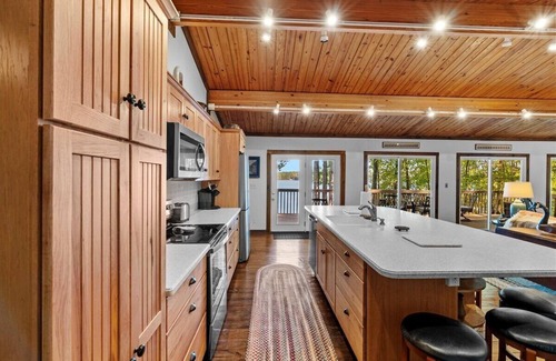 Littleton House | Lake Gaston Vista | Prime Location | Deep Water