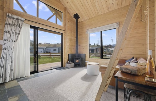 Lake Hawea House | Lake Hawea Owl's Nest - Lake Hawea Holiday Home