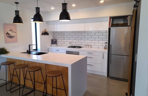 Queenstown Lakes District House | Lake Hawea Spacious Family Home