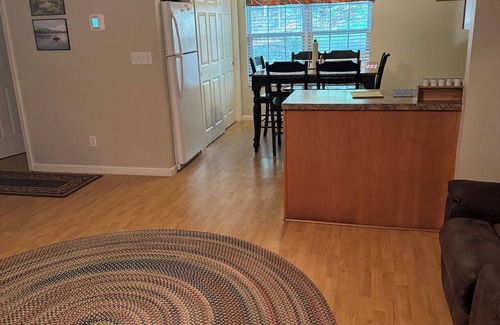 Buchanan House | Lake House 4-bedroom/4 bath in Buchanan 1 Mile behind Paris Landing Marina.