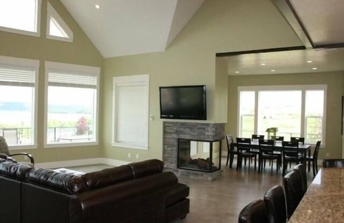 Garden City House | Lake House at Bear Lake! Caribbean of the Rockies!