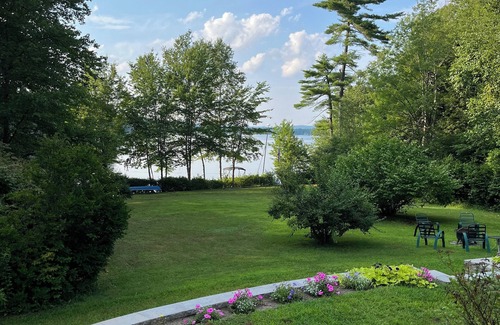 Deerfield House | Lake House & Beach, Waterfront with Dock, Spacious Yard, Pets Welcome