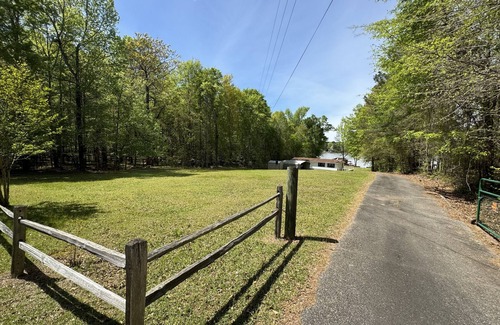 Lake Oconee House | Lake House beautiful views fishing dock Private boat ramp 7 beds sleeps 11