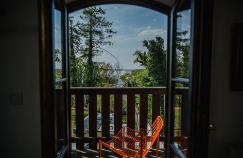 Herrsching am Ammersee Apartment | Lake house with sun terrace for 8 guests