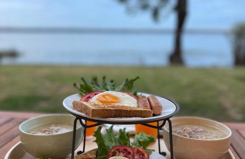 Bung Khong Long Hotel | LAKE HOUSE Naka Cave