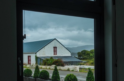Dawros House | Lake House & Pub Kerry – Large Groups 26 Guests