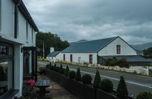 Dawros House | Lake House & Pub Kerry – Large Groups 26 Guests
