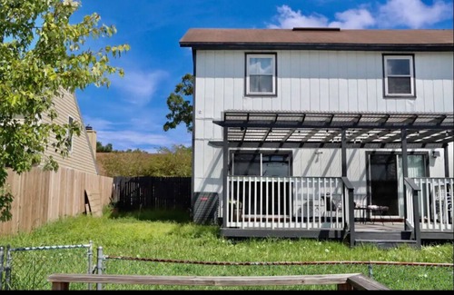 East Arlington House | Lake house scenic view with close proximity to the beach and necessities