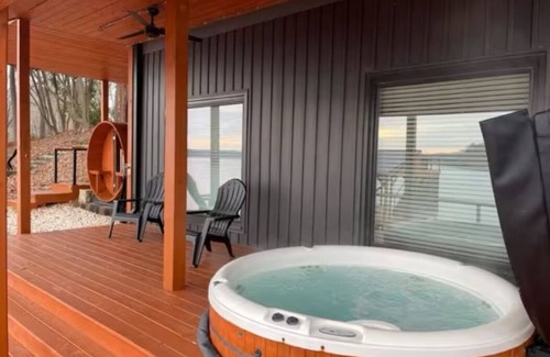 Sherrills Ford House | Lake House w/private dock, gym, and hot tub