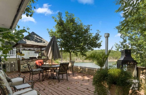 Protem House | Lake house with Dock access right out back. Beautiful lake views. Great fishing.