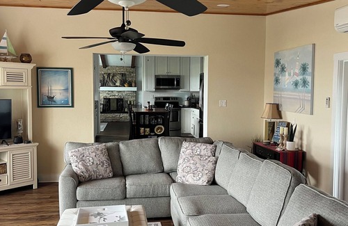 Sebring House | Lake Jackson beachfront home w/dock, pool table, close to restaurants/shops