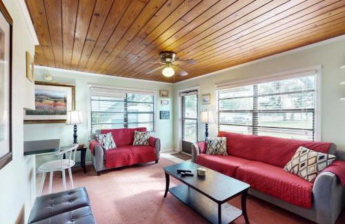 Lake Placid Apartment | Lake June Resort #10