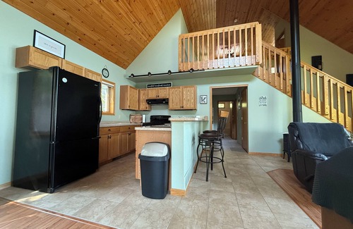 Aitkin Cabin | Lake Life All Year Round, 4 Seasons Of Fun. Free Kayaks, Canoe, & Dock