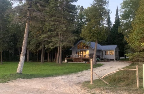 Pointe Aux Pins Cabin | Lake Life at its best! Enjoy this Cabin on Bois Blanc Island.