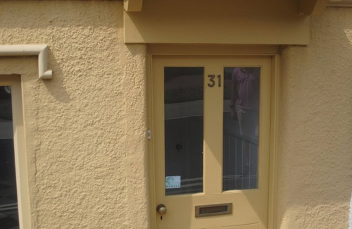 Honiton Apartment | Lake Makers Cottage - Relaxing Apartment in the Quaint Market Town of Honiton