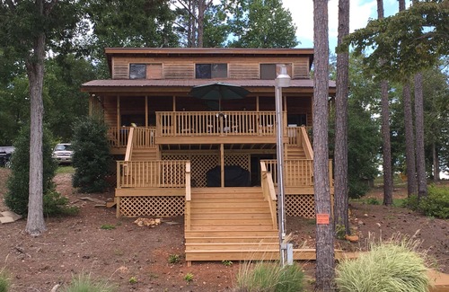 Dadeville House | Lake Martin Getaway Perfect for Auburn Football Game Day Weekend