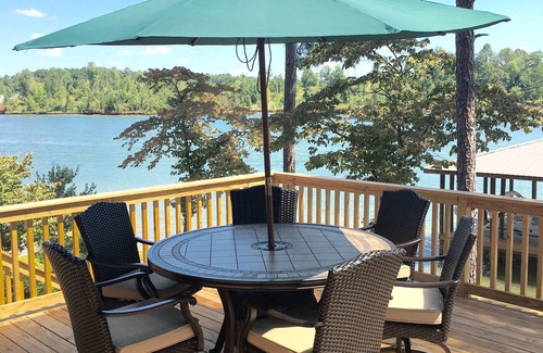 Dadeville House | Lake Martin Getaway Perfect for Auburn Football Game Day Weekend
