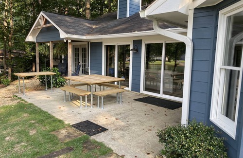 Dadeville House | Lake Martin Home -Close to Auburn University