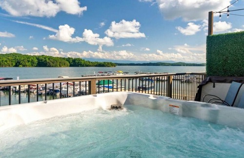 Dandridge House | Lake My Day @Smoky MTN Lakeside