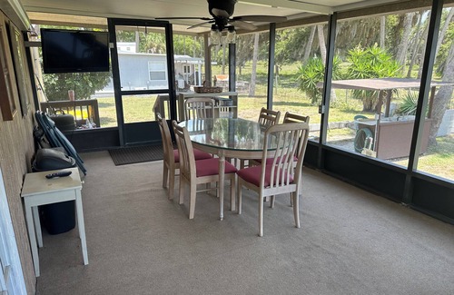 Moore Haven House | Lake Okeechobee HydeawaynPlenty of room for your boat as well!