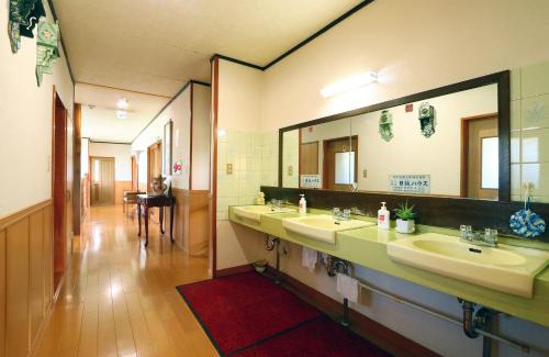 Oshino Hotel | Lake Oshino