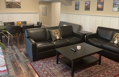 Palisades Apartment | Lake Oswego apt with private/separate entrance & lake access!