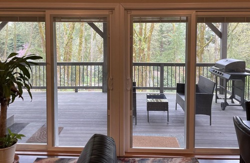 Palisades Apartment | Lake Oswego apt with private/separate entrance & lake access!