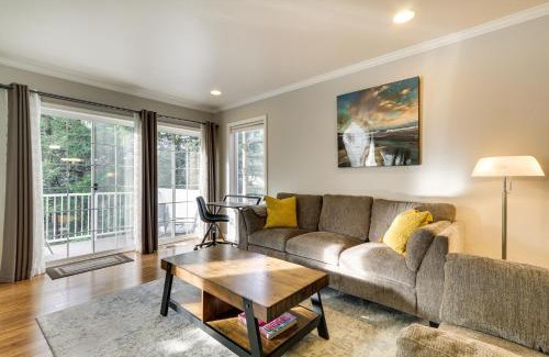 Mount Park House | Lake Oswego Home with Deck 9 Mi to Downtown Portland