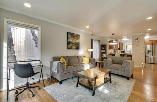 Mount Park House | Lake Oswego Home with Deck 9 Mi to Downtown Portland