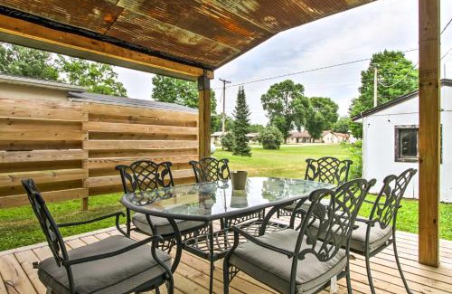 Pepin House | Lake Pepin Cottage with Patio - Walk to the Marina!