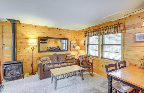 Speculator House | Lake Pleasant Cabin on 3 Acres with Private Beach!