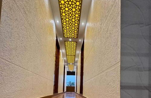 Nedumudy Boat Rental | Lake Queen Premium Luxury Houseboats