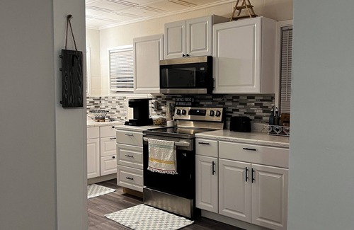 Sebring House | Lake Sebring Remodel Happy House. Tranquil ,Cozy with Amenities!