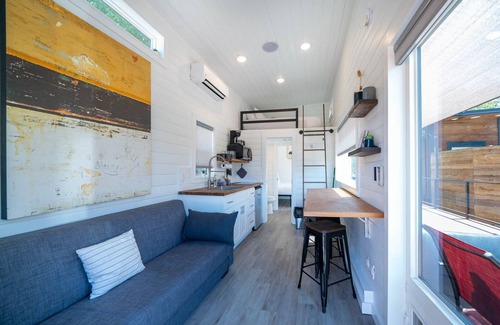 Madras House | Lake Simtustus Resort Juniper Hill Tiny Home #13 - Hot Tub