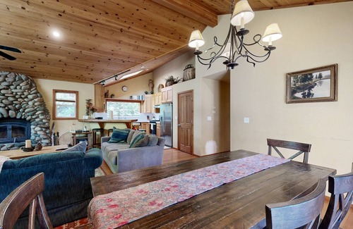 Comstock Acres Cabin | Lake Tahoe Cabin with Hot Tub, Private Studio, Garage & Yard - Near Resorts